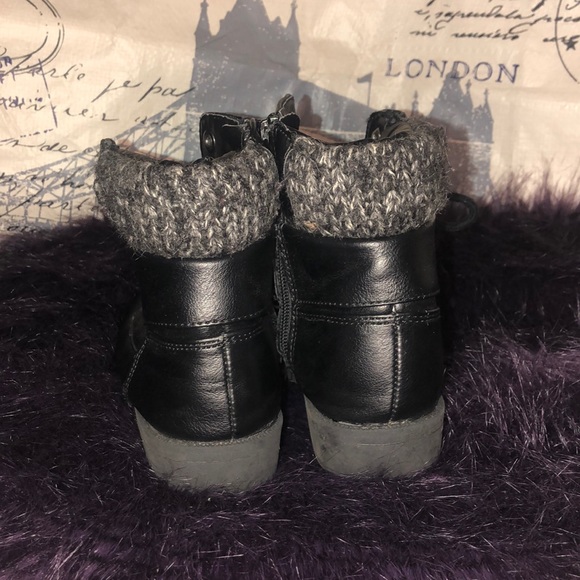 ✨Roebuck & Co Booties - Picture 5 of 7